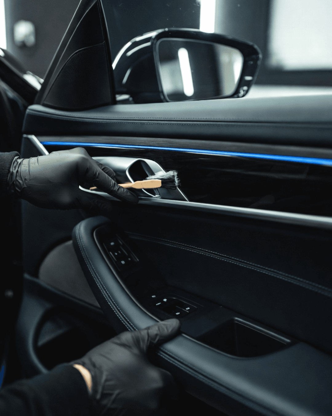 Innenaufbereitung und Reinigung des Fahrzeuginnenraums bei Funkelgarage in Bayreuth